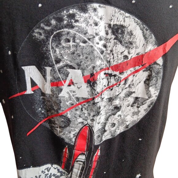 Men's Medium T-shirt NASA Graphic Space Shuttle AOP Moon Black - Picture 3 of 6